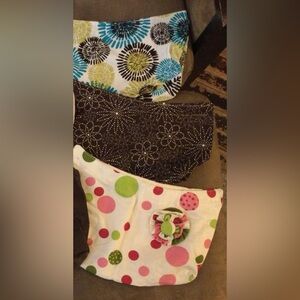 Brown thirty-one skirt purse with 2 brand covers and 3 handmade covers